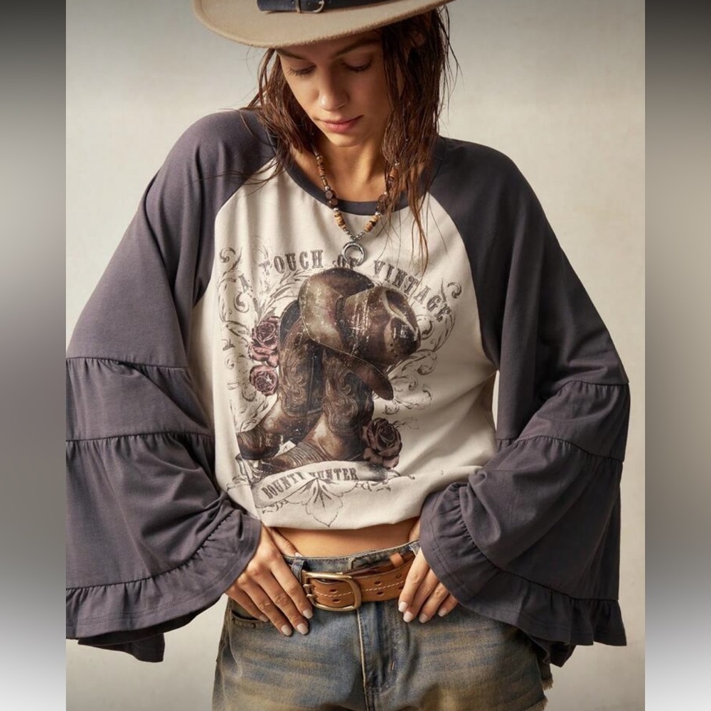 Western Boho Bell Sleeve T-Shirt NWOT